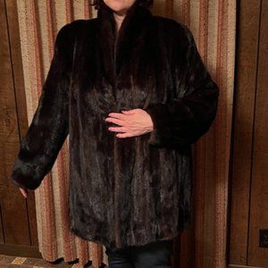 Luxurious Dicker and Dicker Mink Coat, size 22 in Mahogany
